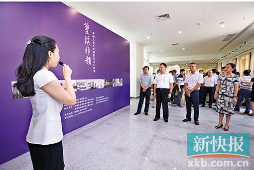 ■圖為首場展覽,主題為“篁溪雅韻——南城文學藝術(shù)獲獎作品匯報展”。