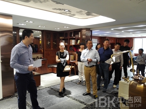 心海伽藍(lán)展廳全新亮相，迎經(jīng)銷商考察團(tuán)首批參觀