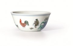 您的位置： 滾動新聞 /正文 龍美術館“三展”齊發(fā) 雞缸杯將現身重慶